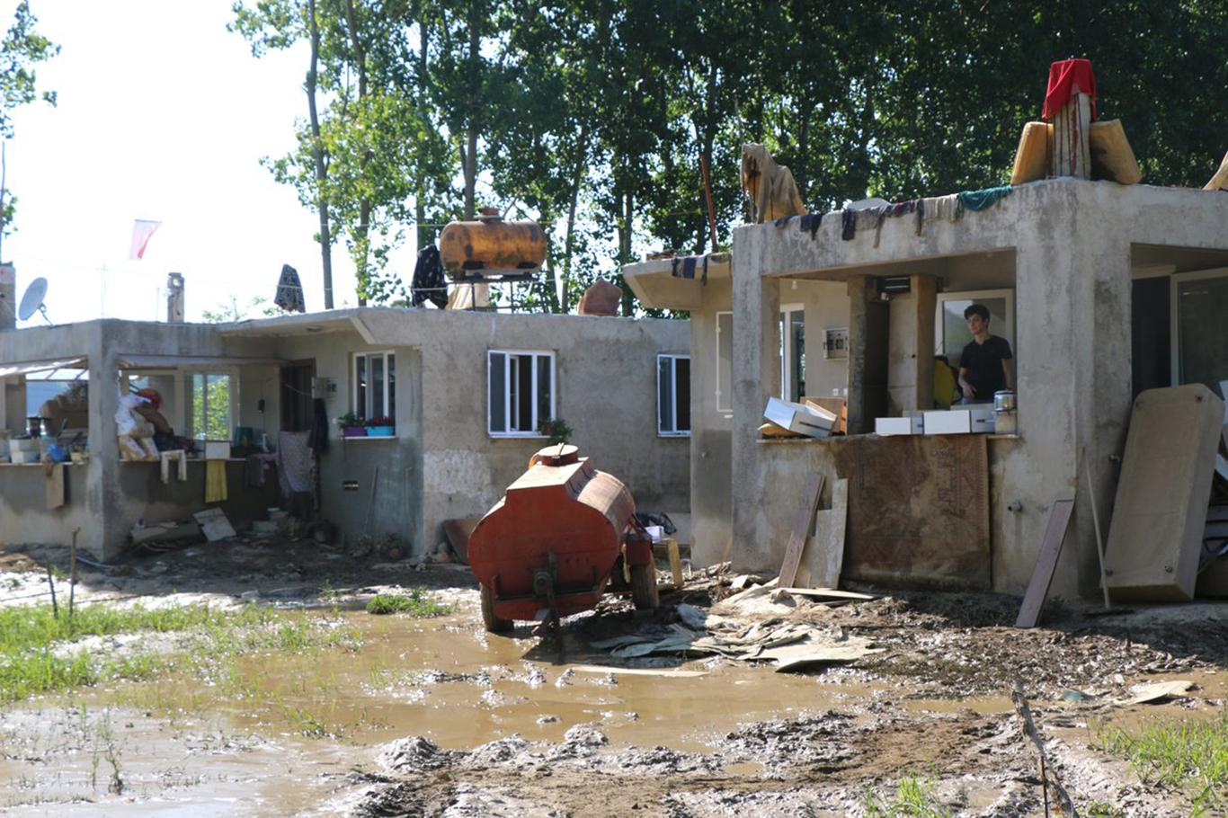 Düzce Valiliğinden "sel bilançosu" açıklaması Düzce Valiliğinden "sel bilançosu" açıklaması